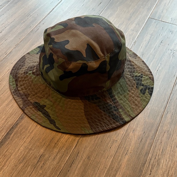 Kids Camouflage Outdoor Bucket Hat - Picture 1 of 3